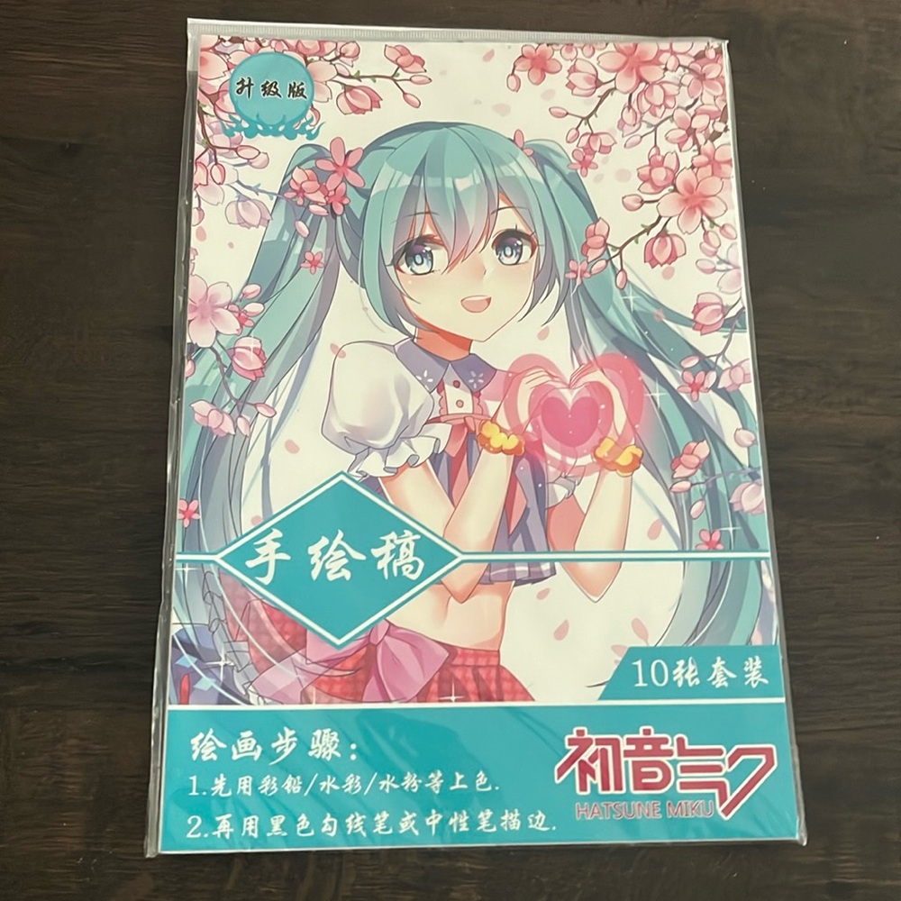 10 pack of sketch-like hatsune Miku colouring pages